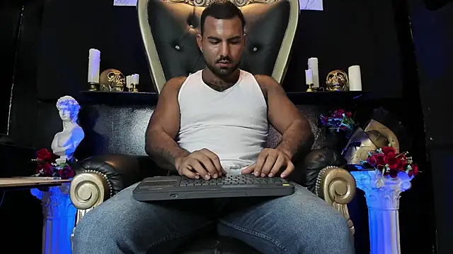 BeardAndrew online show from May 25, 2:11 am