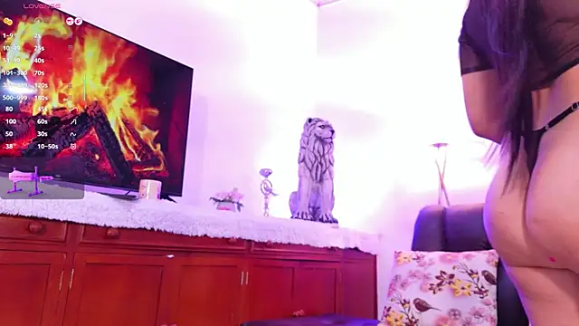 lara giraldo online show from April 15, 1:22 am