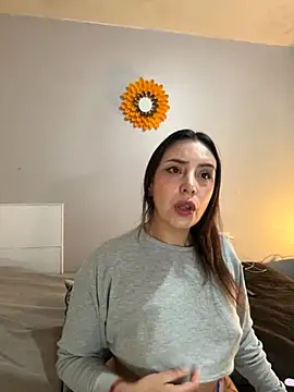 Snapshot of Freyja_soh chatting on October 12, 8:43 pm Freyja soh online show from October 12, 8:43 pm