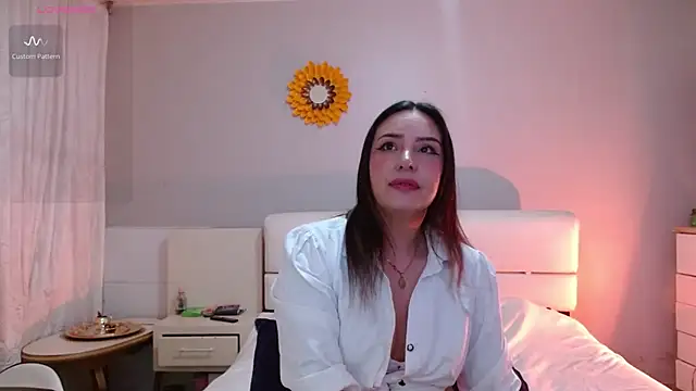 Freyja soh online show from November 1, 9:19 pm