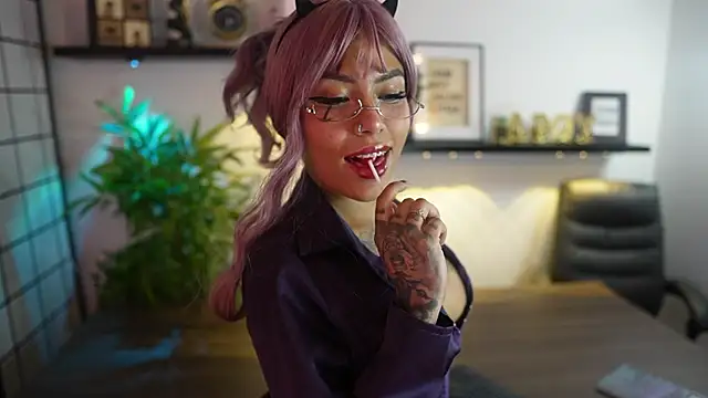 Scarlett collins02 online show from April 18, 1:30 am