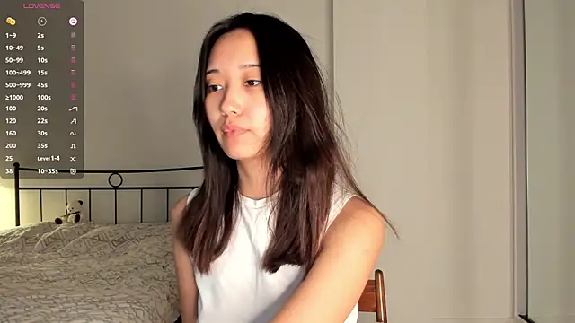 julias tapes online show from March 3, 5:47 am
