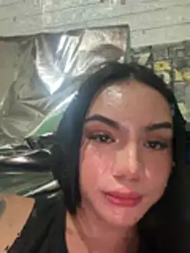 Snapshot of sassy_olivia chatting on July 3, 9:32 pm sassy olivia online show from July 3, 9:32 pm