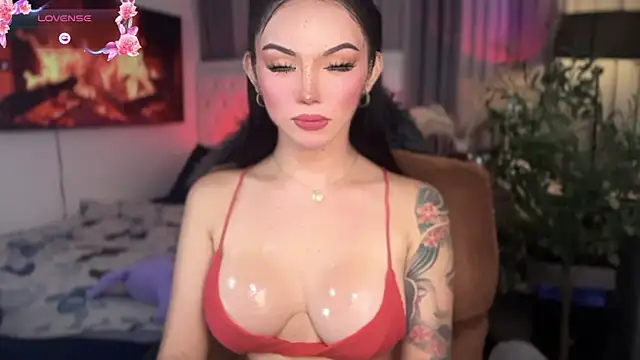 Snapshot of sassy_olivia chatting on July 9, 7:46 pm sassy olivia online show from July 9, 7:46 pm
