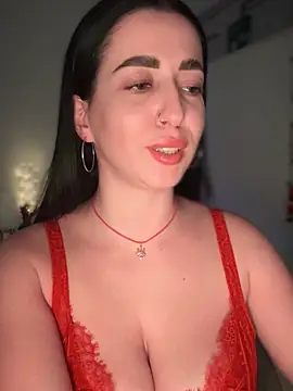 Snapshot of Emylia chatting on December 11, 9:34 pm Emylia online show from December 11, 9:34 pm