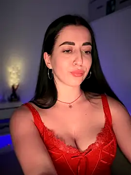 Snapshot of Emylia chatting on December 5, 9:33 pm Emylia online show from December 5, 9:33 pm