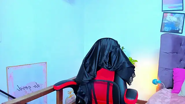 Gretta Queen online show from November 30, 5:58 pm