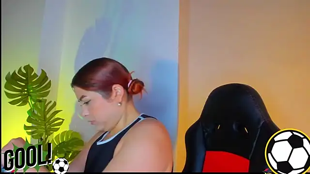 Snapshot of Gretta_Queen chatting on June 17, 7:24 pm Gretta Queen online show from June 17, 7:24 pm
