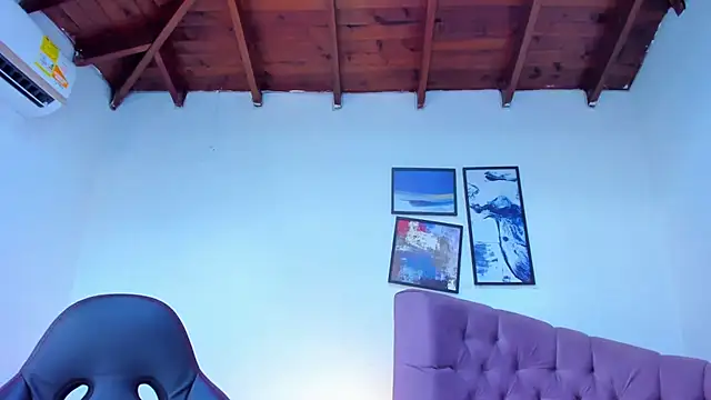 Gretta Queen online show from October 19, 3:48 pm