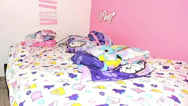 maite xxx online show from February 20, 5:04 am