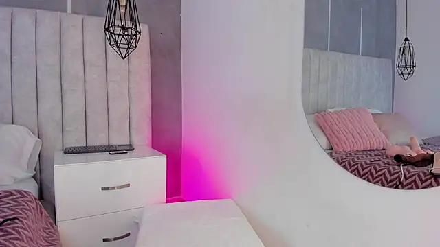 my friends mom online show from April 13, 11:36 am