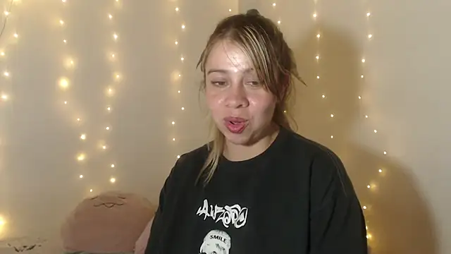 SweetSofty online show from April 14, 10:15 pm