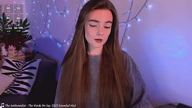 xwiuiwx online show from February 6, 9:33 pm