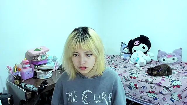 Akane-Mou online show from September 26, 4:30 am