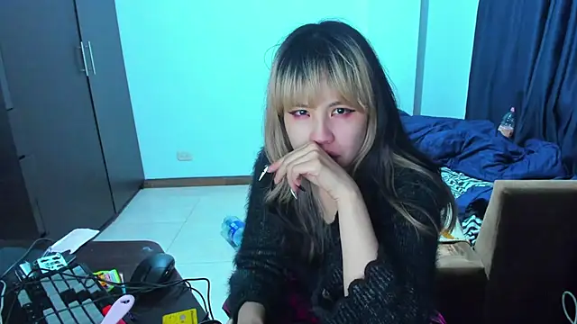 Akane-Mou online show from January 10, 10:50 am