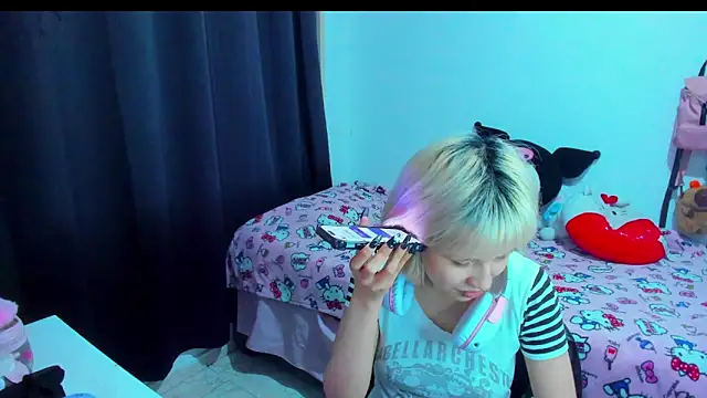 Akane-Mou online show from February 13, 2:44 am