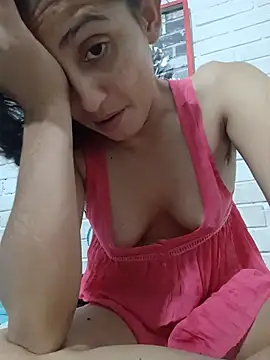 Snapshot of valeriaswang_Lucas chatting on January 11, 9:44 pm valeriaswang Lucas online show from January 11, 9:44 pm