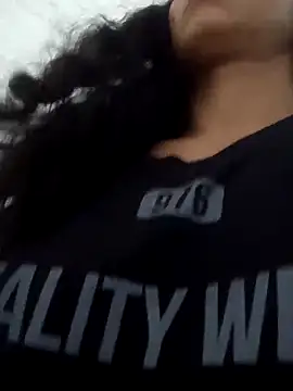 valeriaswang Lucas online show from April 2, 11:17 am