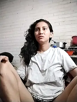 valeriaswang Lucas online show from April 4, 1:06 pm