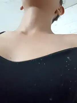 valeriaswang Lucas online show from November 16, 4:28 am