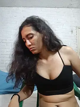 Snapshot of valeriaswang_Lucas chatting on January 17, 3:59 pm valeriaswang Lucas online show from January 17, 3:59 pm