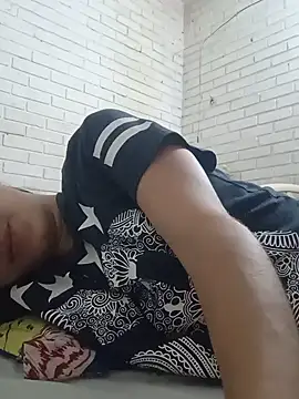 Snapshot of valeriaswang_Lucas chatting on June 13, 4:05 pm valeriaswang Lucas online show from June 13, 4:05 pm