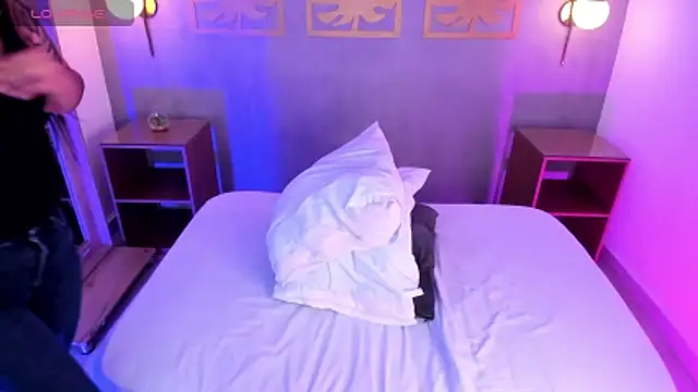 Snapshot of majo_rose chatting on October 23, 10:52 pm majo rose online show from October 23, 10:52 pm