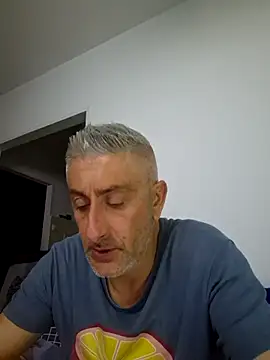 cuci45 online show from April 4, 11:11 pm