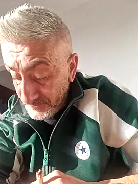 Snapshot of cuci45 chatting on January 18, 8:07 am cuci45 online show from January 18, 8:07 am