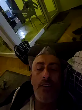 Snapshot of cuci45 chatting on December 19, 4:20 pm cuci45 online show from December 19, 4:20 pm