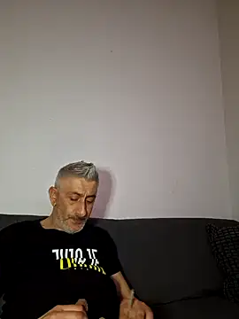 cuci45 online show from March 7, 8:03 pm