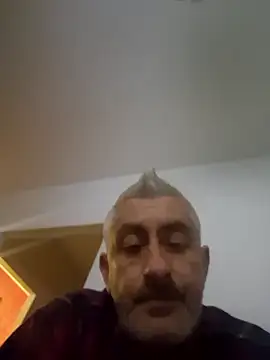 Snapshot of cuci45 chatting on February 13, 8:42 pm cuci45 online show from February 13, 8:42 pm