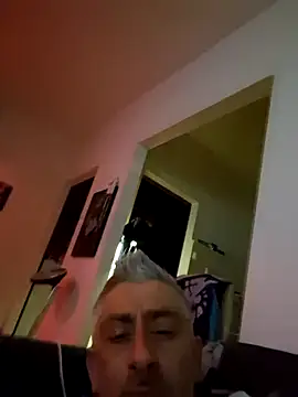 cuci45 online show from March 14, 9:43 pm