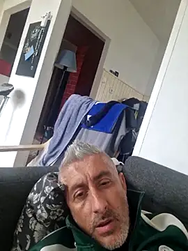 cuci45 online show from April 10, 12:45 pm