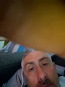 cuci45 online show from March 13, 9:31 pm