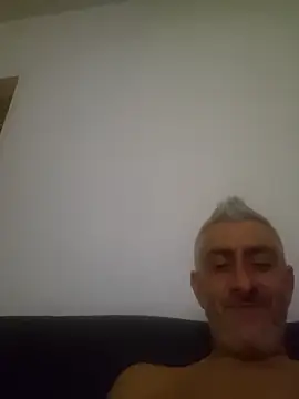 Snapshot of cuci45 chatting on December 14, 9:42 pm cuci45 online show from December 14, 9:42 pm