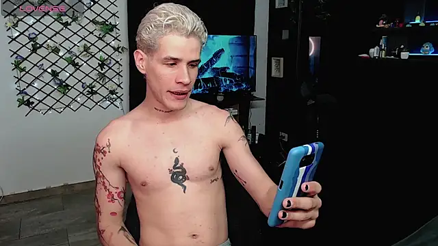 andybxby online show from January 30, 8:42 pm