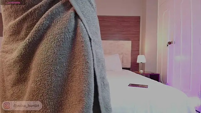 Snapshot of anastasia_gray2 chatting on July 8, 8:42 pm anastasia gray2 online show from July 8, 8:42 pm