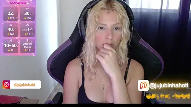 Snapshot of jujubinhahot chatting on October 4, 3:46 pm jujubinhahot online show from October 4, 3:46 pm