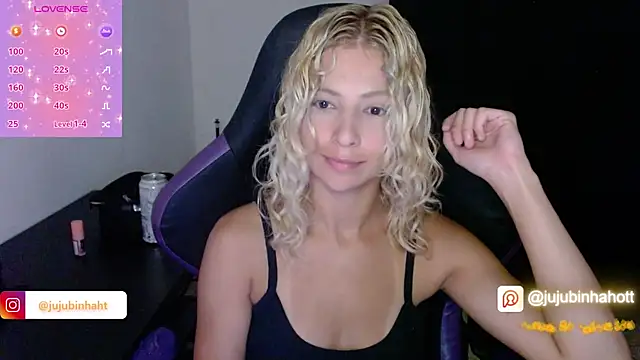 Snapshot of jujubinhahot chatting on November 19, 12:21 am jujubinhahot online show from November 19, 12:21 am