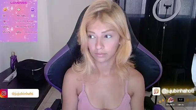 Snapshot of jujubinhahot chatting on November 27, 8:26 am jujubinhahot online show from November 27, 8:26 am