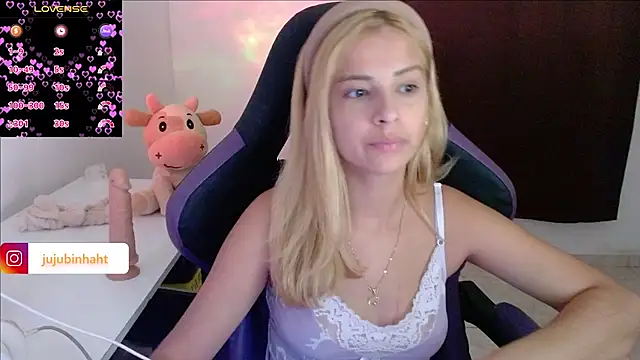 Snapshot of jujubinhahot chatting on March 7, 10:54 pm jujubinhahot online show from March 7, 10:54 pm