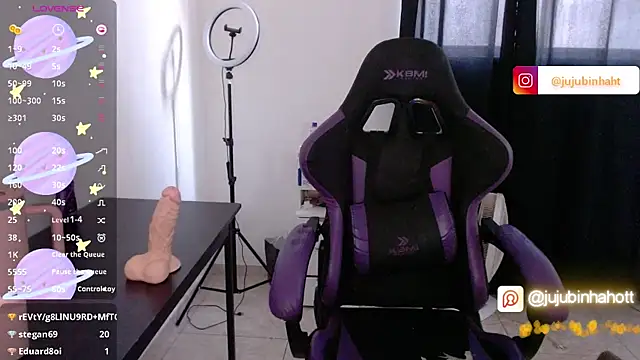 Snapshot of jujubinhahot chatting on November 28, 8:09 pm jujubinhahot online show from November 28, 8:09 pm