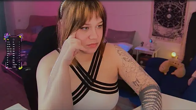 cutenessa online show from April 2, 1:46 am