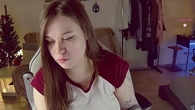 Snapshot of cutenessa chatting on December 21, 3:53 pm cutenessa online show from December 21, 3:53 pm