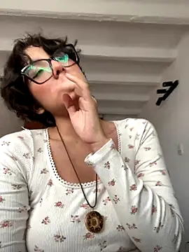 Snapshot of aurora_xoxo chatting on November 23, 4:28 pm aurora xoxo online show from November 23, 4:28 pm