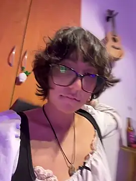 Snapshot of aurora_xoxo chatting on January 14, 4:27 am aurora xoxo online show from January 14, 4:27 am