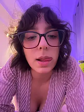 Snapshot of aurora_xoxo chatting on December 21, 7:45 am aurora xoxo online show from December 21, 7:45 am