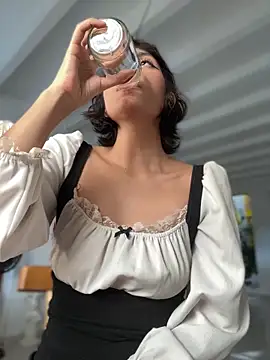 Snapshot of aurora_xoxo chatting on March 29, 9:16 pm aurora xoxo online show from March 29, 9:16 pm