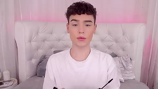 RobbyCharming online show from September 14, 3:40 am